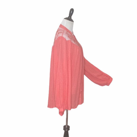 Entro Pink Swiss Dot Floral Lace Split Neckline Top - Picture 4 of 7